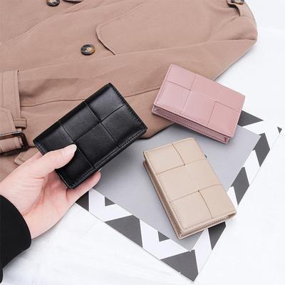 Porte-monnaie et porte-cartes de visite pour femme en cuir véritable tressé d'agneau - Polyvalent, tendance, multifonctionnel et exquis.