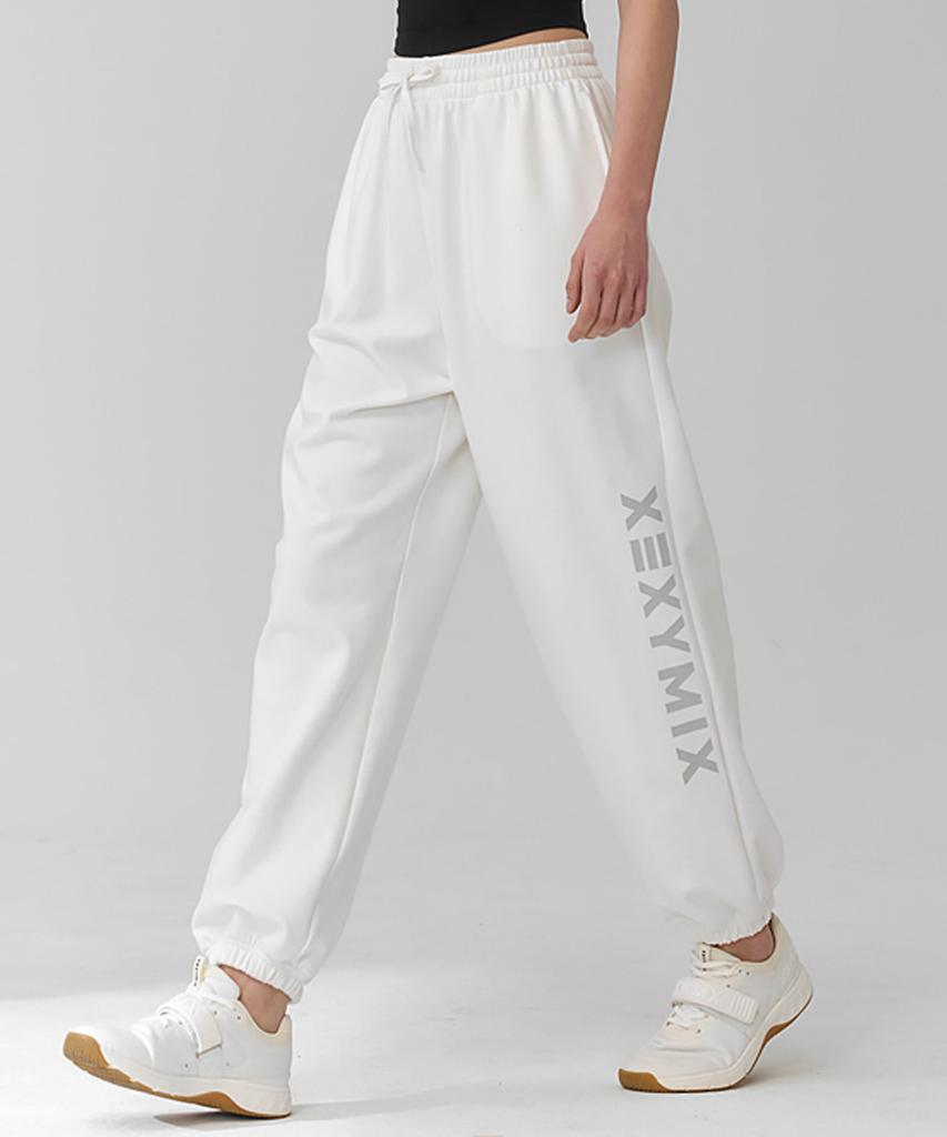 XEXYMIX Lettering Big Logo Loose Fit Jogger Pants Xfk1Pt1101 (A Type)