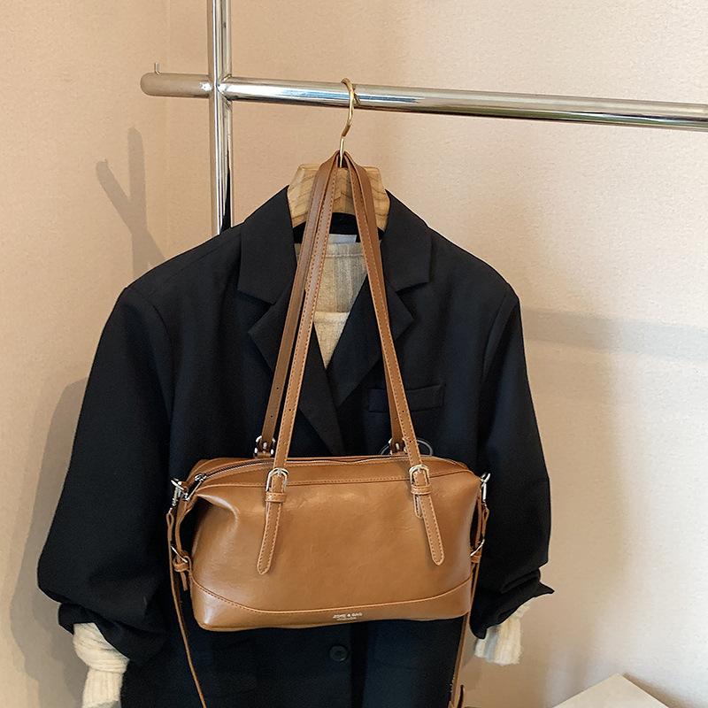 Maillard bag women's 2025 new crossbody pillow bag premium texture shoulder underarm bag going out handbag