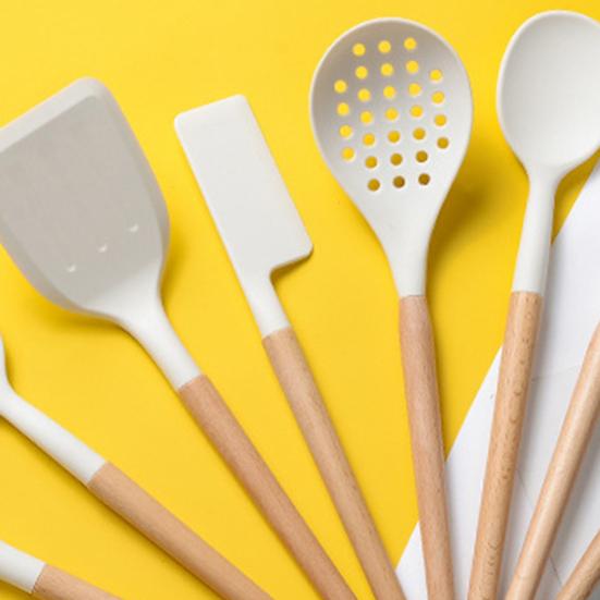 Heat-resistant Soup Hole Spoon Hanging Silicone Anti-stick Spatula Food Clip Egg-beater Cooking Utensils