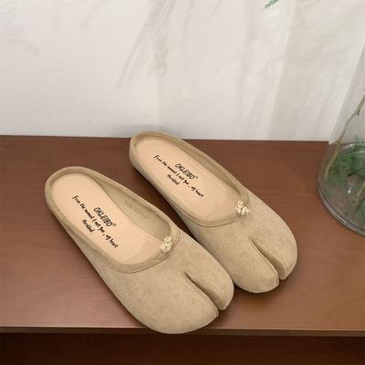 Fashion Retro Split-toe Shoes for Women, Suede Pig's Hoof Shoes, Soft-soled Closed-toe Half-slippers