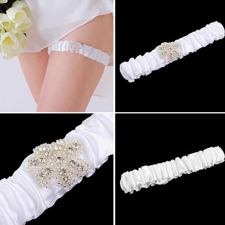 Western Wedding Bride Garter with Lace Floral Applique Decoration