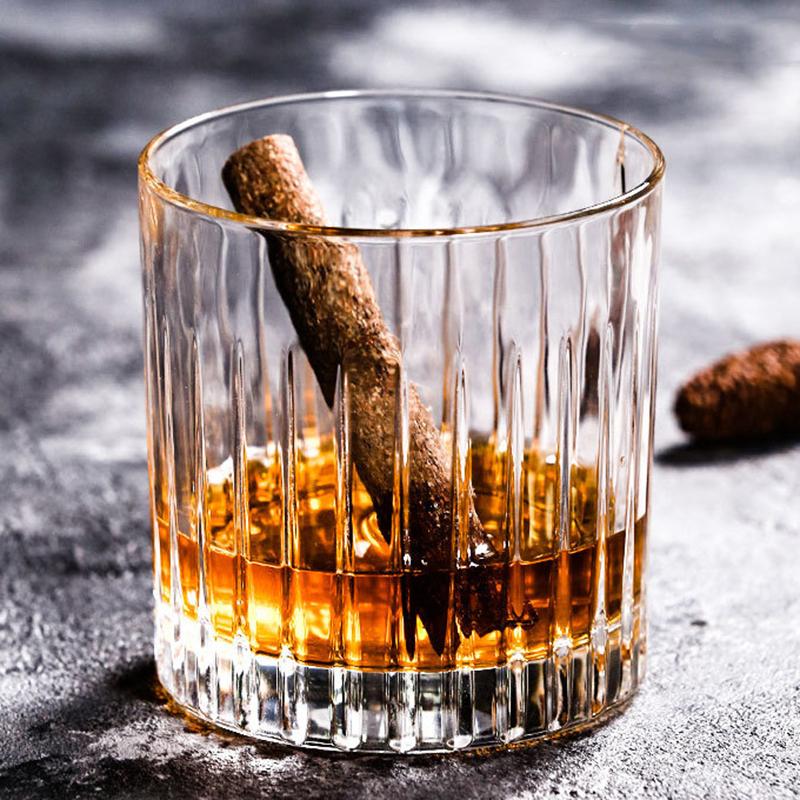 290ml/335ml Kristallglas Vertikal gestreifte Kaffeetasse Kristallklare Weingläser Transparenter Wasserspender Haushaltsbecher