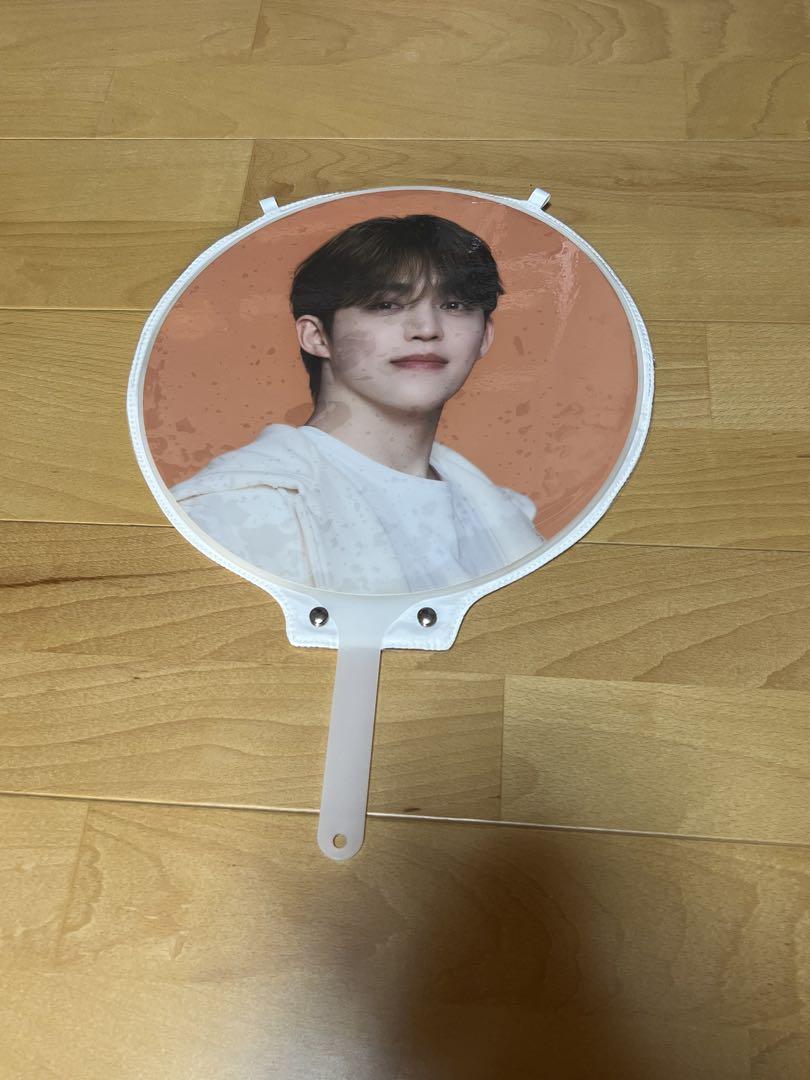 

[USED] SEVENTEEN S.COUPS Fan Follow again
