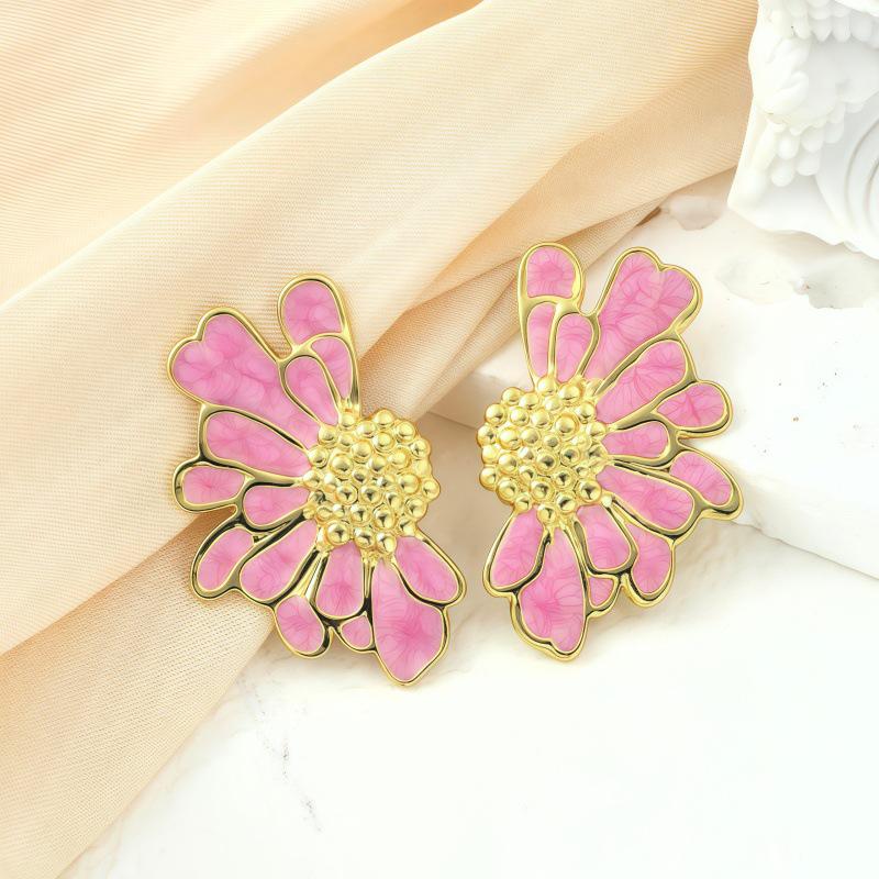 European Stainless Steel Flower Stud Earrings - High-End Design, Women's Fashion, Light Luxury, Popular Accessories