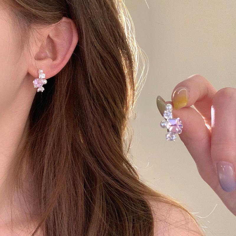 

Квадратные серьги-гвоздики C-образной формы с жемчугом из циркония, дизайн ниши в стиле легкой роскоши, темпераментные универсальные серьги с ощущением высокого класса, женские