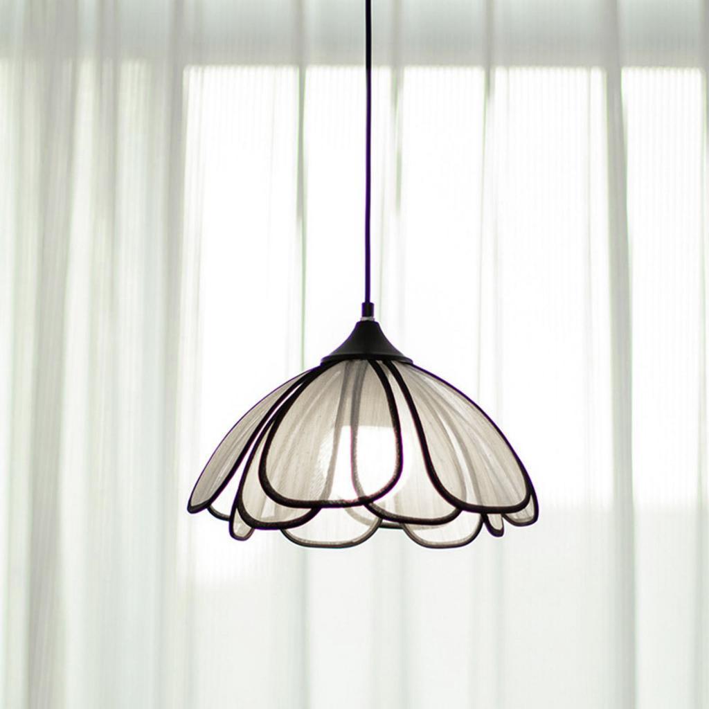 Boho Chandelier Flower Shaped Fabric Lampshade Chandelier Ceiling Light with E27 Bulb for Hallway Living Room Kitchen Study Cafe