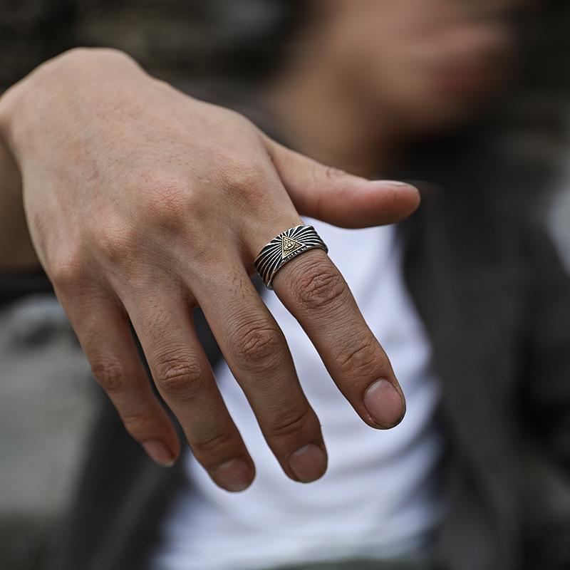 Anel Retrô Olho da Providência Dourado Para Homens Mulheres Punk Gótico Aberto Ajustável Unissex Liga Zircônio Acessórios de Moda Presente
