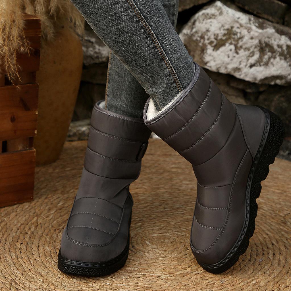 Fashion Women Waterproof Winter Boots 2025 New Faux Fur Long Plush Snow Platform Shoes Warm Cotton Couples Ankle Boots Zapatos De Mujer