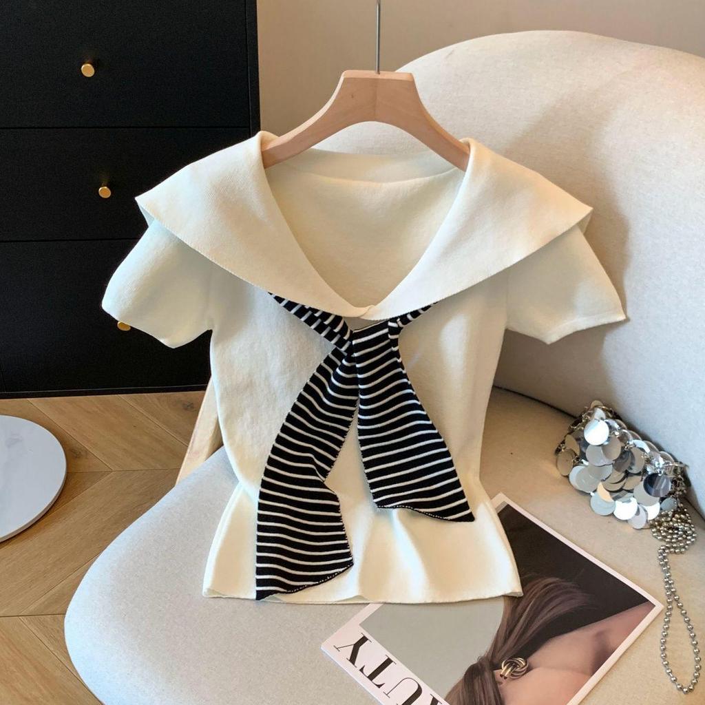 T-shirt grande taille à rayures marine et col montant, effet deux-pièces, haut tendance pour l'été