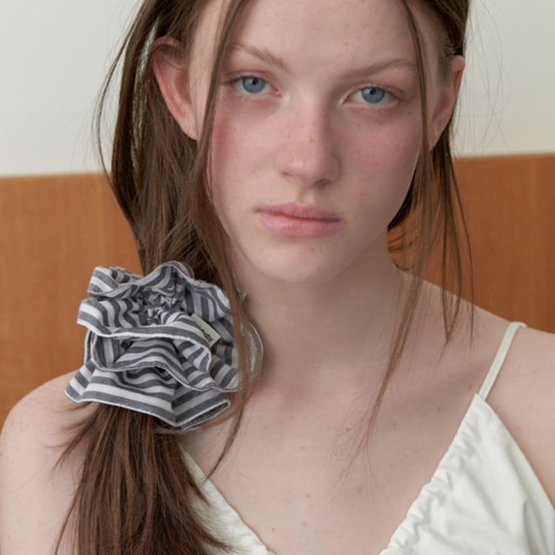 

KINDABABY cotty stripe scrunch one