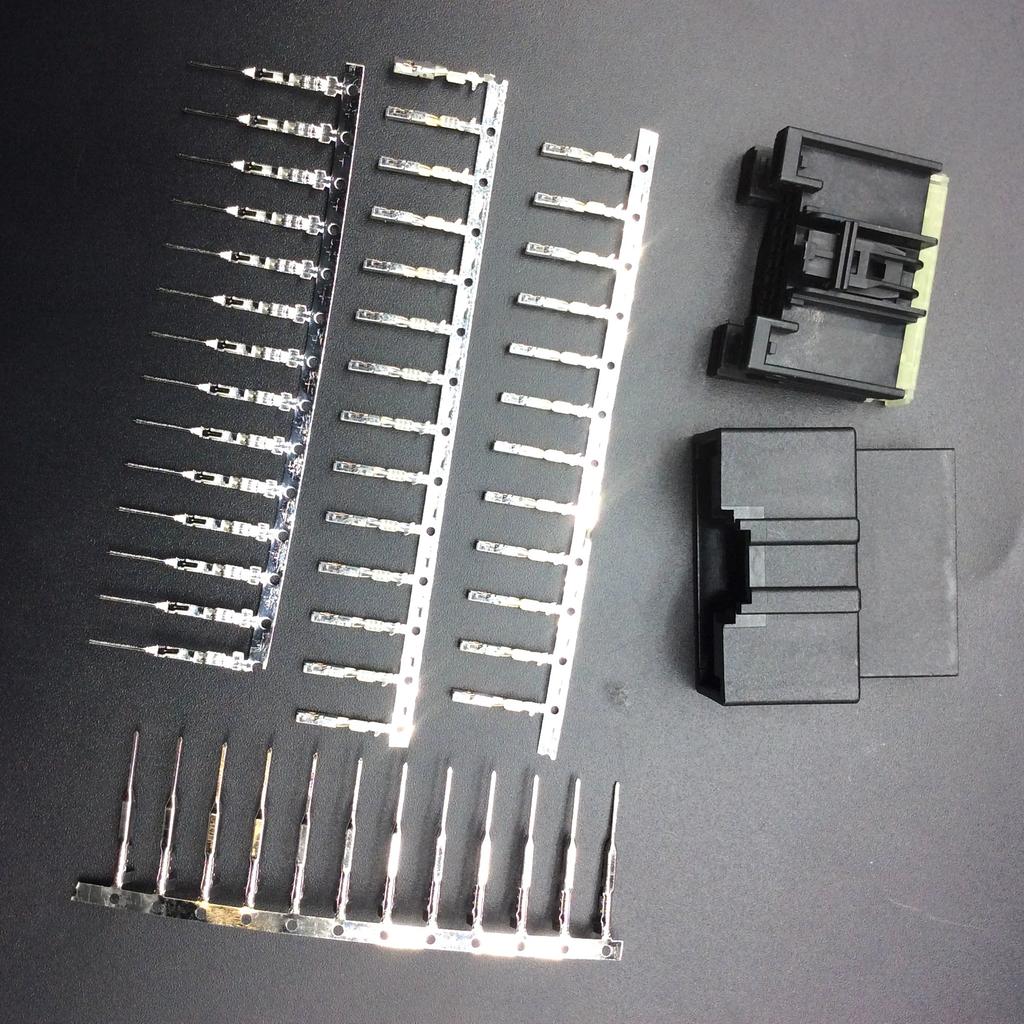 for Ford Mondeo Focus CD plug C240B dashboard C220 plug connector extension cable wire line 2X13 26PIN housing