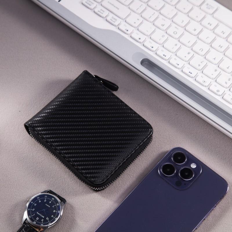 Men's 2025 Carbon Fiber Pattern Wallet: Large Capacity Zipper Card Holder Chain Bag