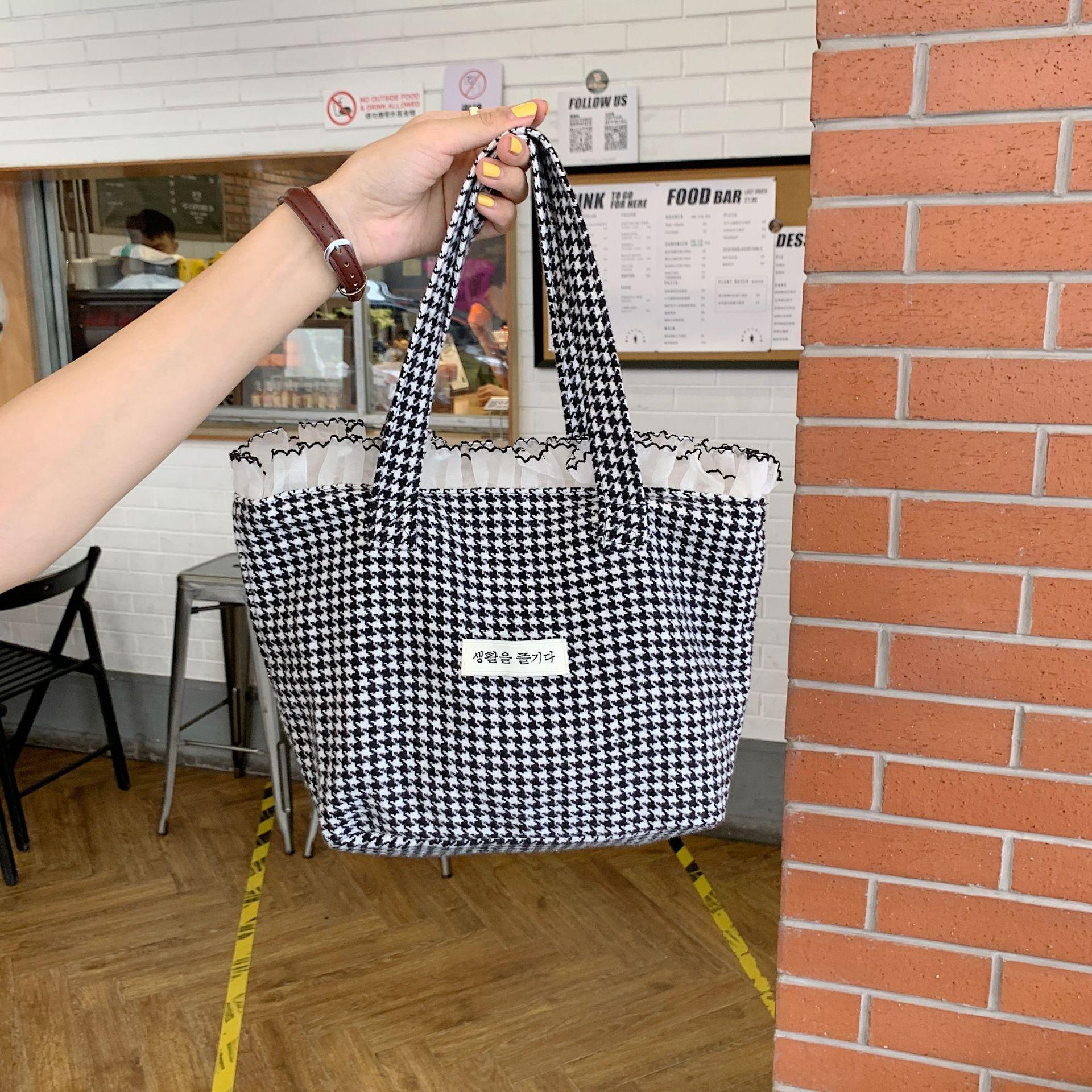 

New lace portable shoulder bag hand carrying canvas bag women walking mobile phone handbag portable large capacity