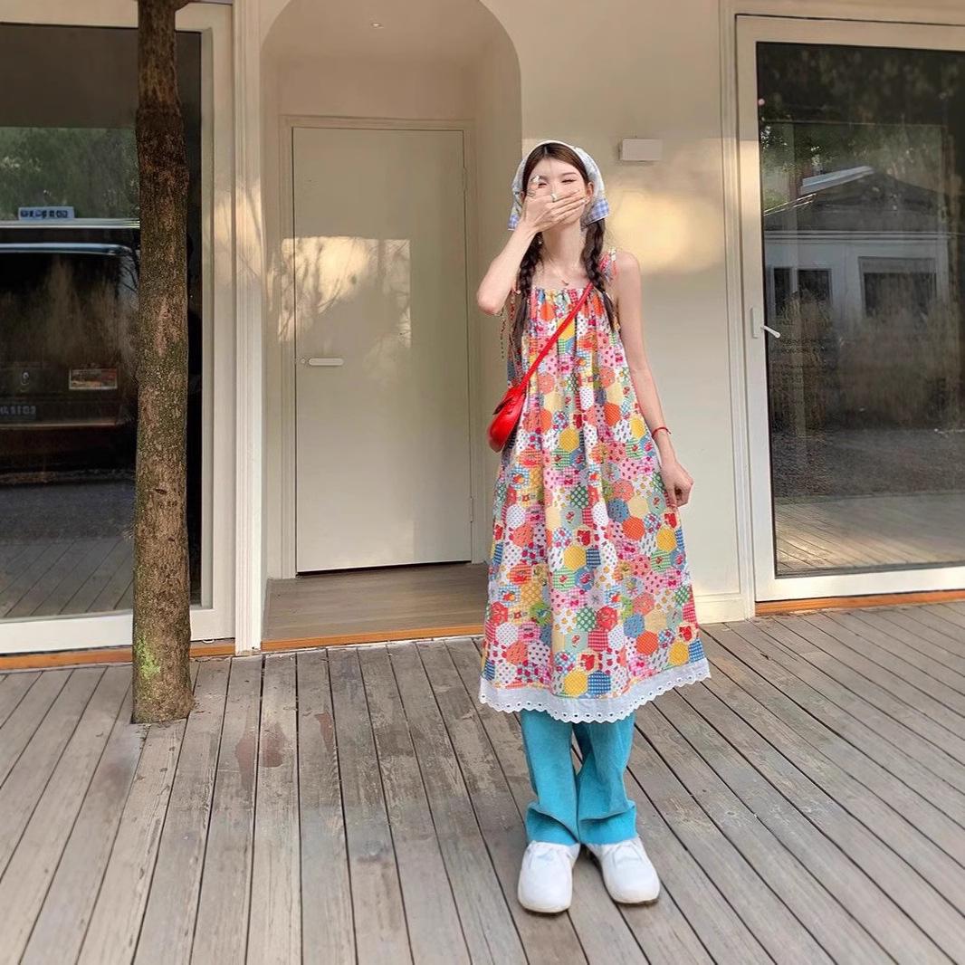 

Женское летнее миди-платье 2024 года с цветочной лоскутной отделкой и кружевом - Приталенный дизайн на бретелях-спагетти X-Large