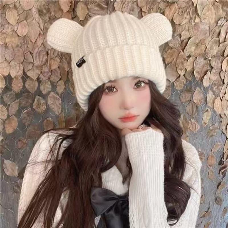 Sweet and cute bear wool hat women's versatile patch letter winter warm and cold ear protection wool hat