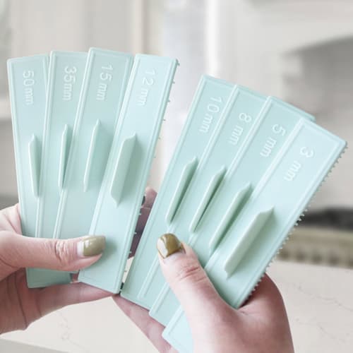 Krujecnt Cutting Scale, Cutting Cookies, 8 Pieces Cake Roll Uniform Dividing Mold - Safe and Accurate Dough Thickness Clear Scale Cookie Dough Tool Fo