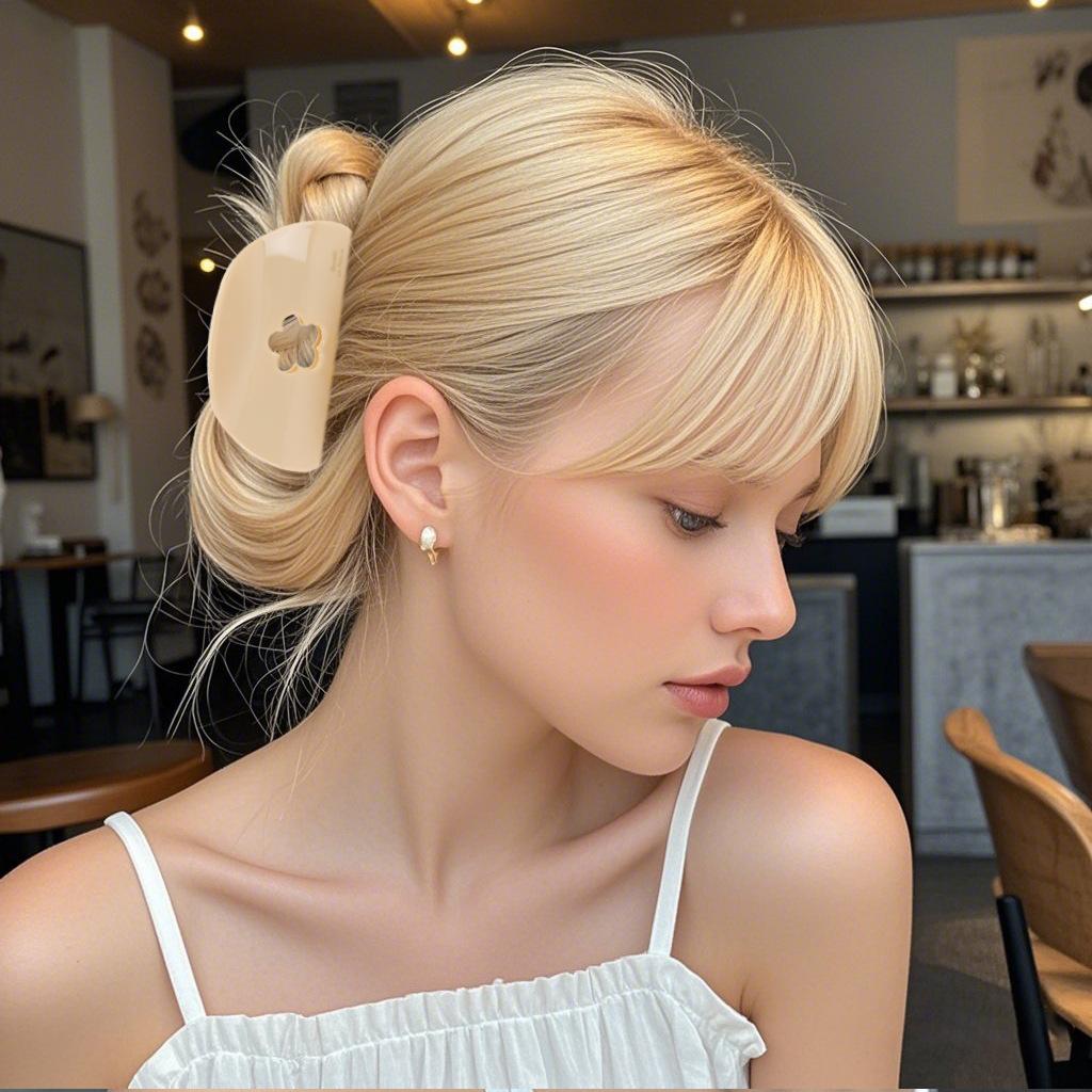1pc Women's Cute Cream Floret Grab Clip High-quality Acetate Shark Clip Back of The Head Hair Scratch Suitable for Daily Use