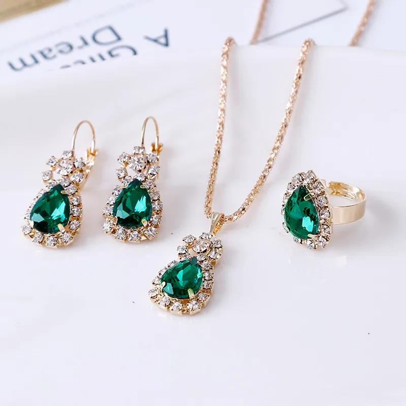 

17KM 4pcs Cyrstal Ring Necklace Earrings Set Wedding Jewelry Sets for Brides Pendant Earrings for Girls Women African Jewelry Sets