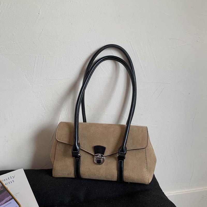 

Вместительная замшевая сумка женская осенне-зимняя новая повседневная матовая на плечо подмышку сумка-подушка хаки