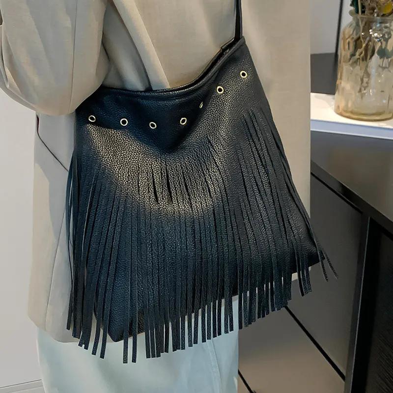 WTEMPO Faux Leather Large Capacity Retro Tassel Bags Women's Single Shoulder Crossbody Bags Bohemian Fashion Tote Bags