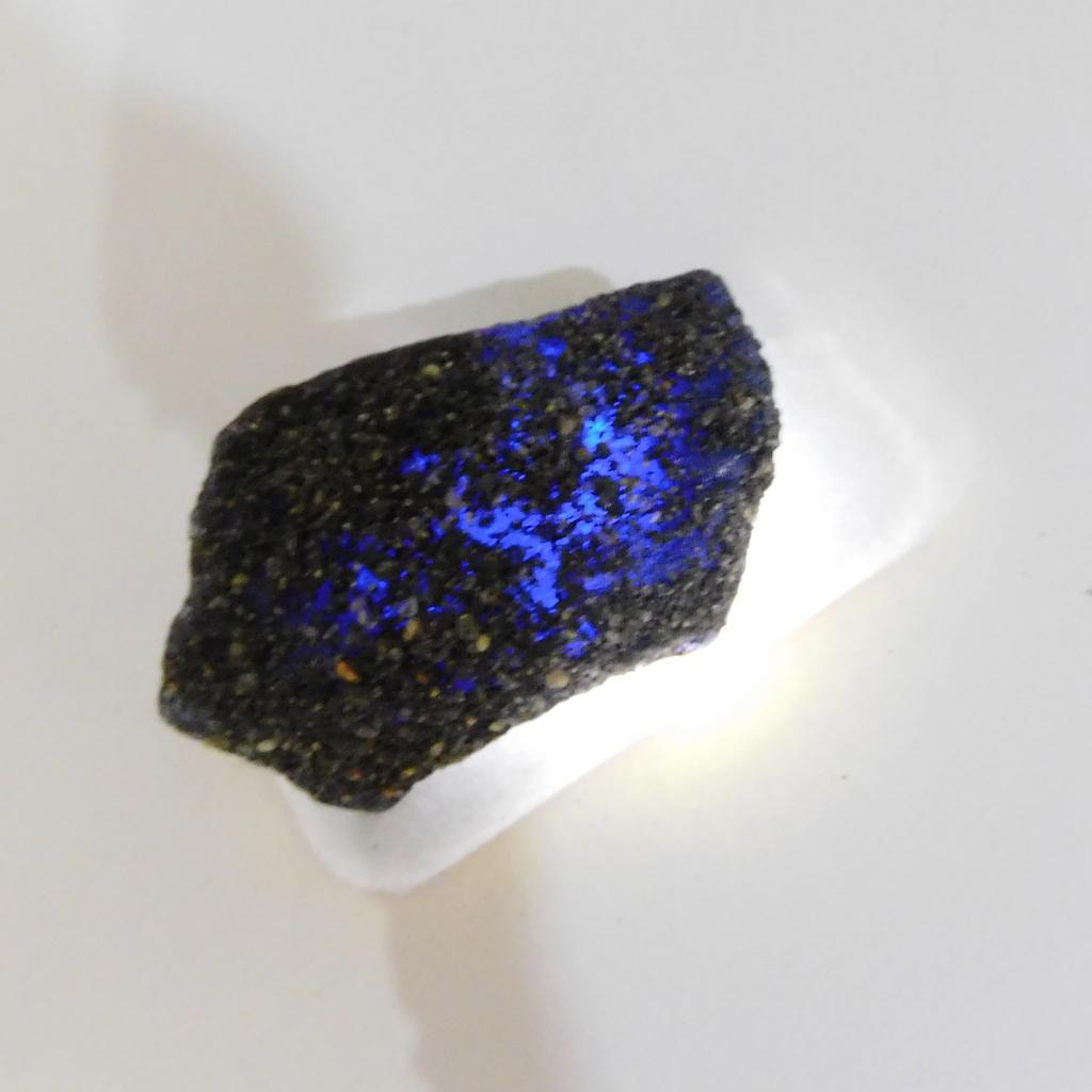 Natural Sapphire Blue 76.35 Ct Uncut Rough Earth Mined CERTIFIED Loose Gemstone ay-72-h