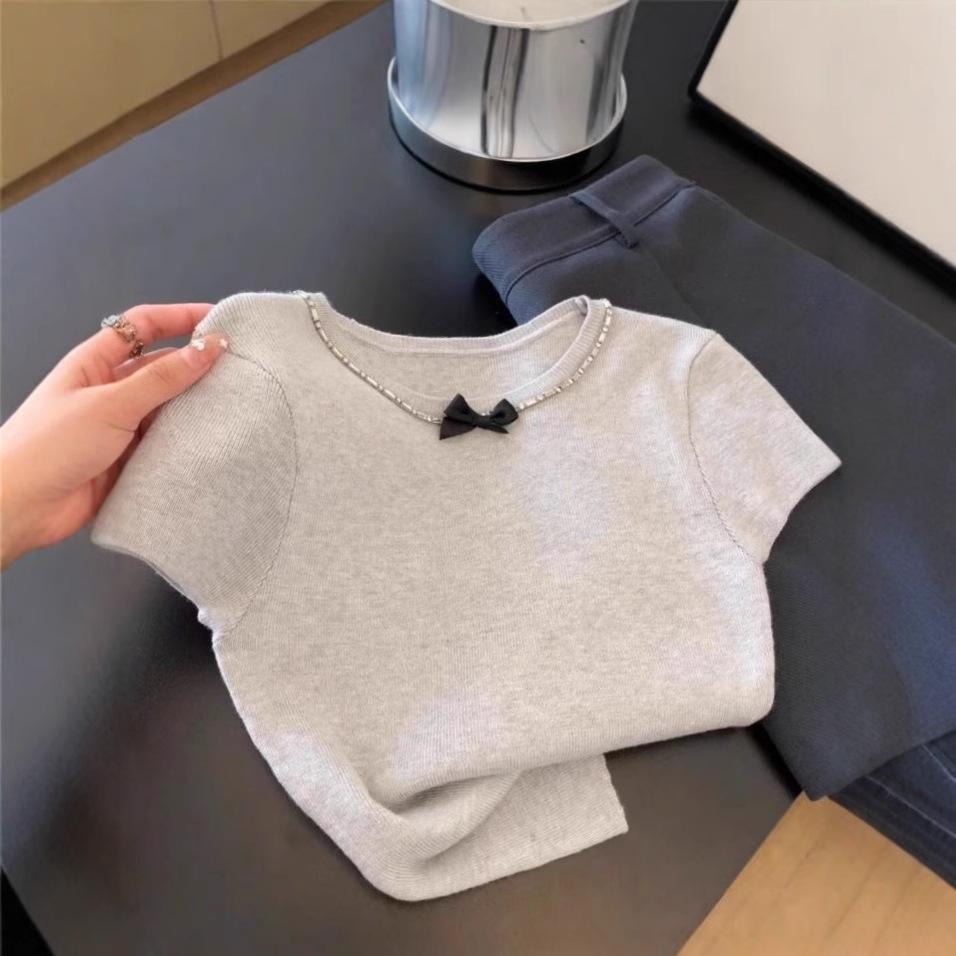 

2025 Summer Elegant Rhinestone Bow Gray T-Shirt One size (up to 125 jin) серый