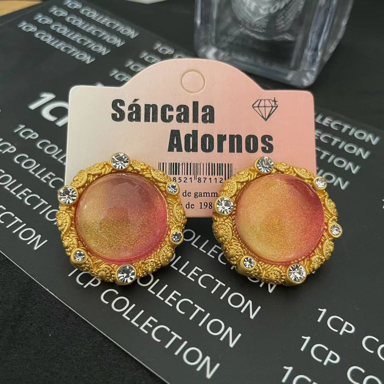 

Mid Ancient Style, High-end Feeling, Emerald Green Earrings, Niche, Retro, Circular Inlaid Temperament, Simple Ear Accessories