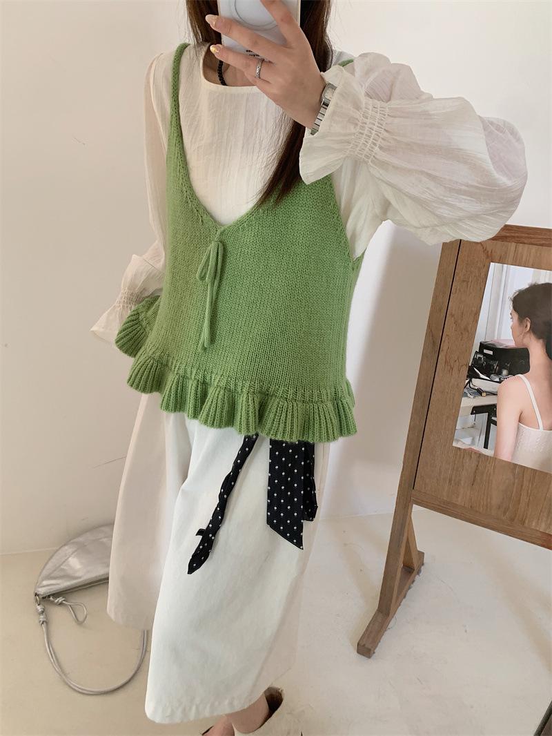 Women s Gentle V-neck Ruffled Knit Camisole Vest - 2026 Early Spring Collection One Size