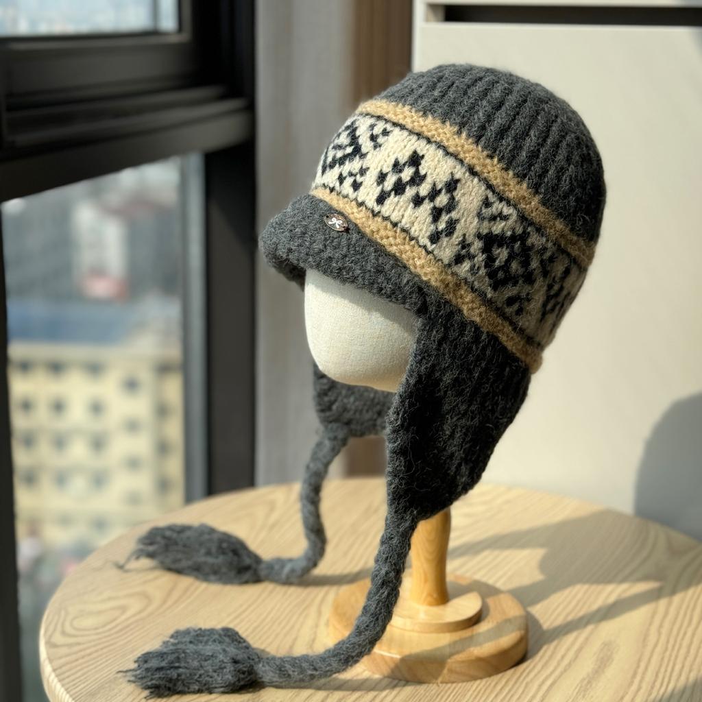 Korean Version of Fair Isle Knitted Lei Feng Hat for Women Versatile Straps Warm Temperament Retro Knitted Woolen Cap Trendy