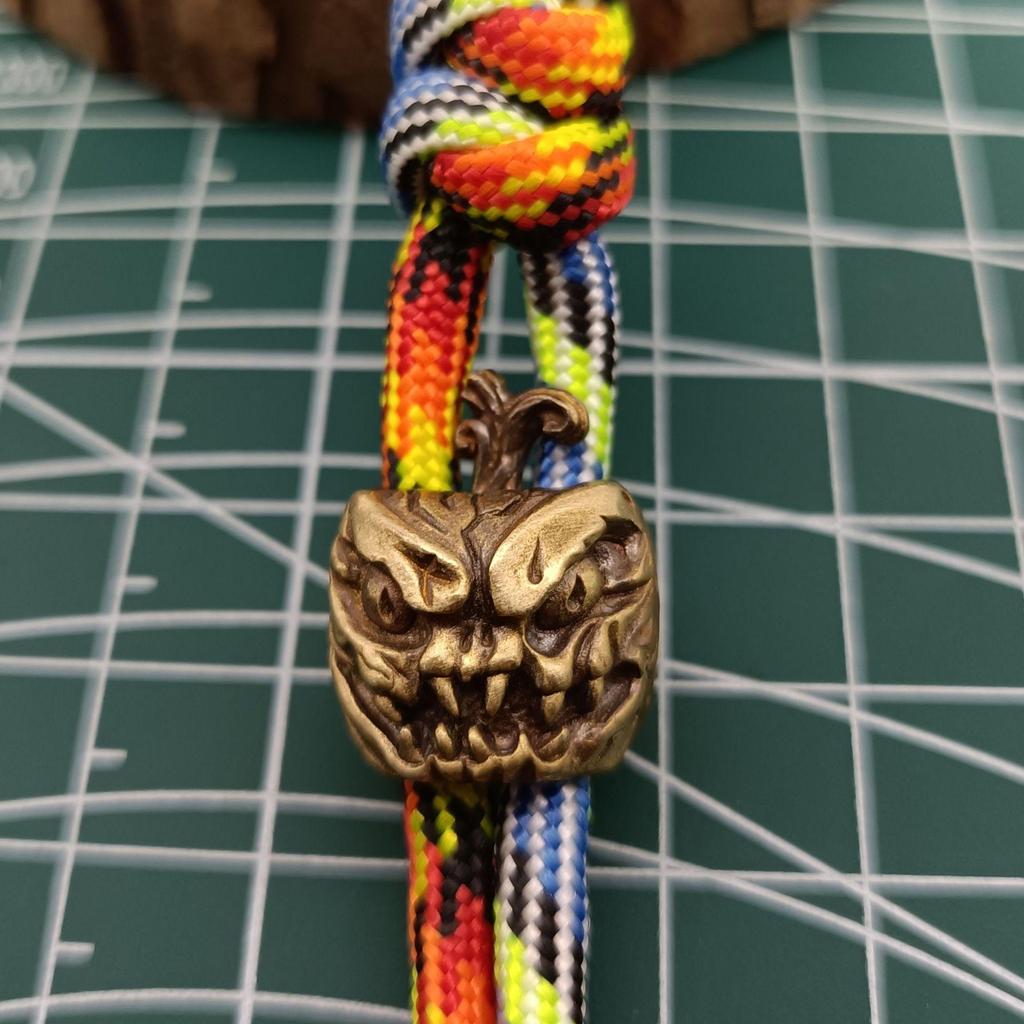 Evil Pumpkin Monster Knife & Keychain Pendant - Chinese Trend Style, EDC Paracord Holder, Flashlight Accessory