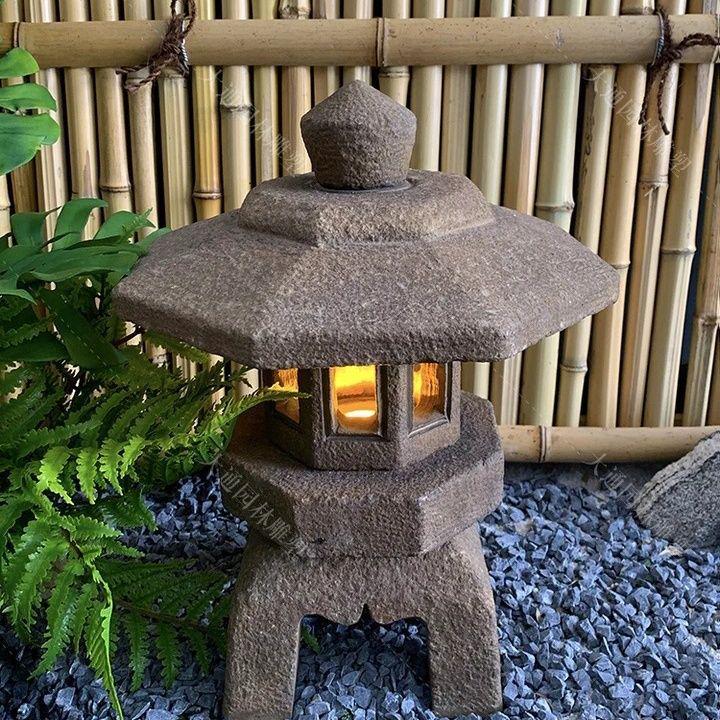 Antique Stone Carving Zen Garden Lantern for Outdoor and Hotel Courtyards
