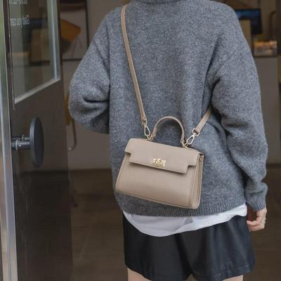 2024 New Genuine Leather Women's High-End Versatile Casual Niche Crossbody Handbag