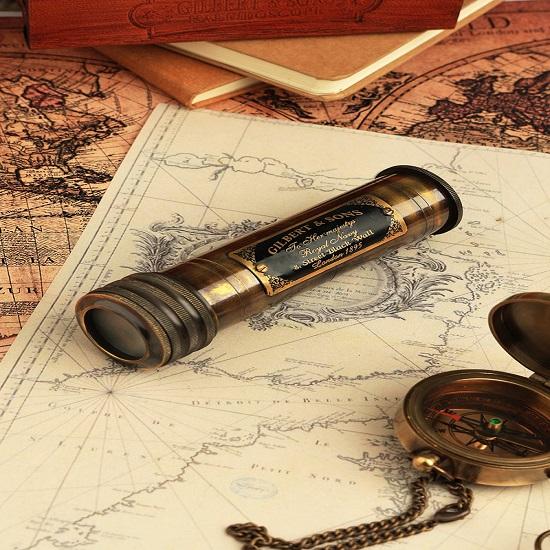 

Действующий калейдоскоп ручной работы в подарок каждому.