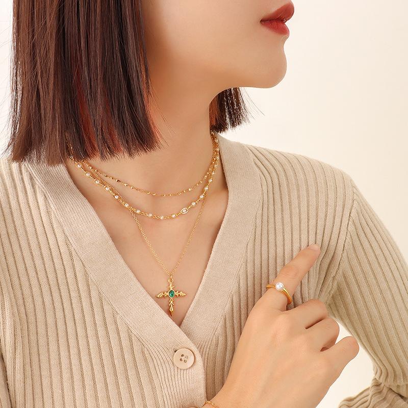 Korean Version Of Tide Niche Fairy Cold Wind Twist Thin Necklace Bracelet, Titanium Steel Gold-Plated Non-Fading Jewelry Set