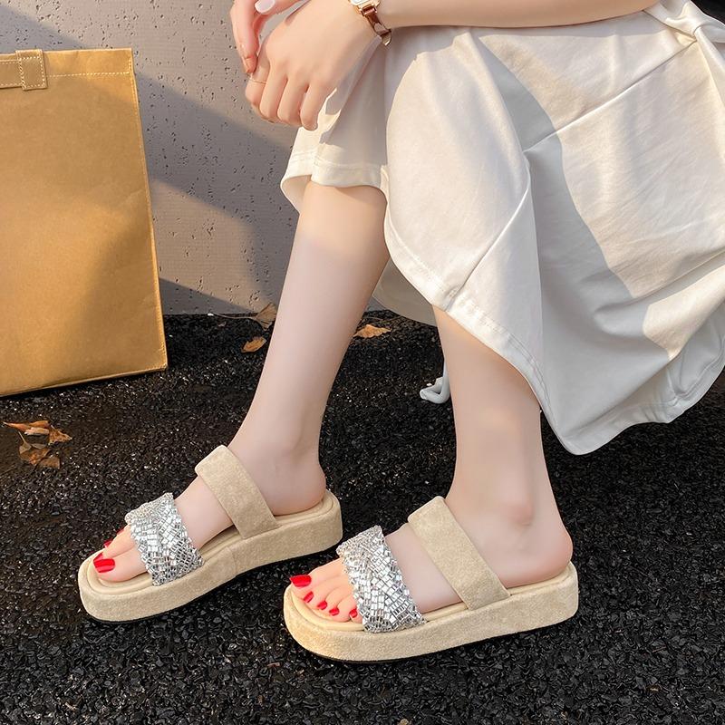 Fashion Summer New Rhinestone Fashion Outside Wear Versatile Heightened Flip-Flop Round Toe Open Toe Small Platform Beach Slippers