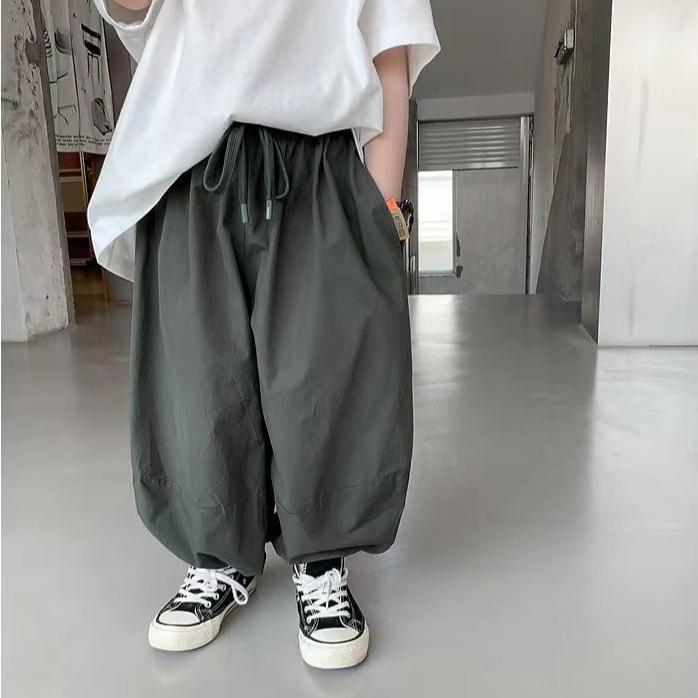 

Мальчиковые брюки Летние Детские Рабочие брюки Детская одежда Свободные Повседневные брюки Тонкие модели 130 серый