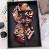 2026 Neues Florales Muster Satin Seiden Schal 70cm Kleines Quadratisches Halstuch Damen Vielseitiges Dekoratives Bandana