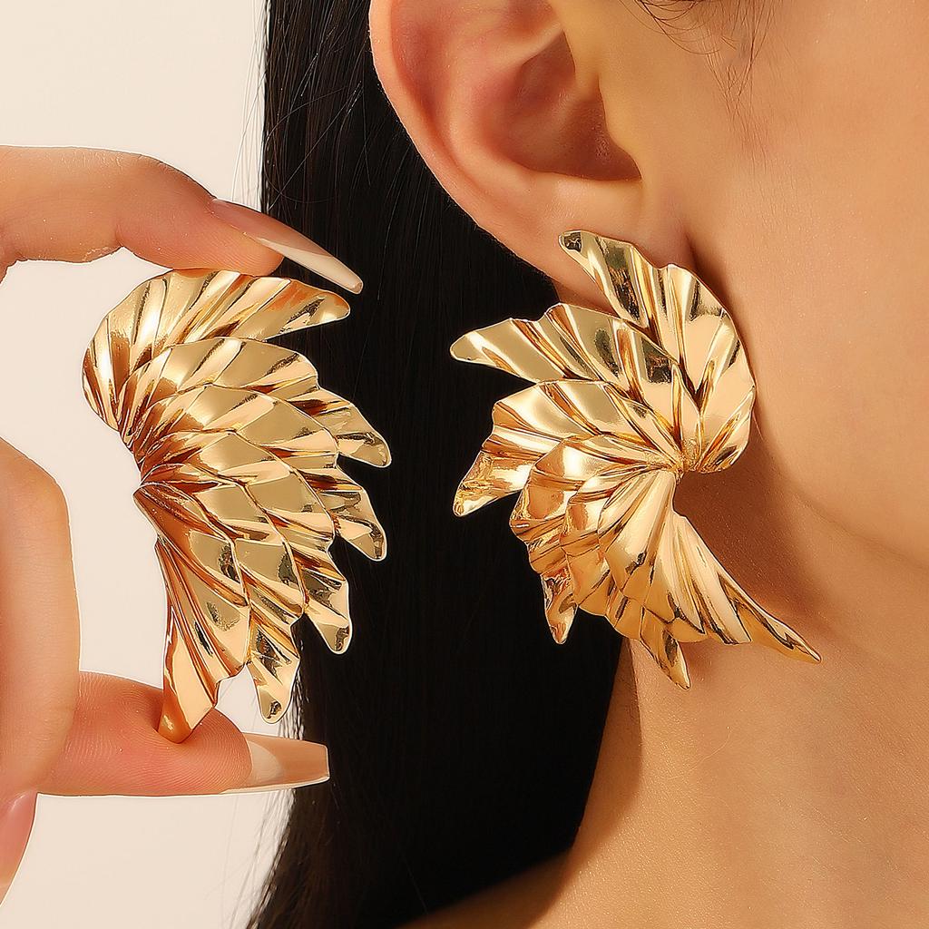 Women's Modern Trend Exaggerated Personality Stud Earrings High End Metal Wrinkled Texture Irregular Geometry Fashion Zircon