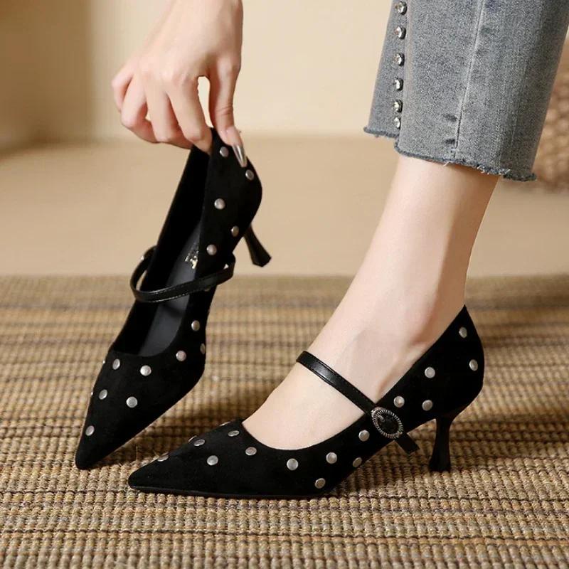 Fashion Rivet Designer High Heels Women Pointed Toe Elegant Office Women Shoes Spring Autumn Fashion Suede Low Heel Mules Pumps Women
