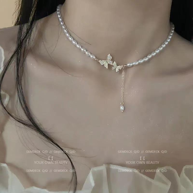Irregular Pearl Necklace Women's Pearl Love Pendant Clavicle Chain Premium Sense