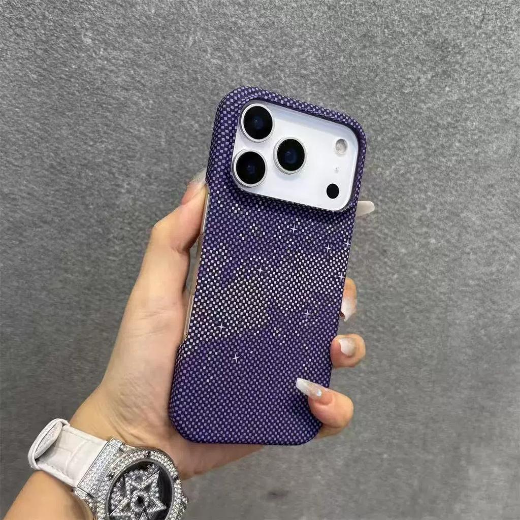 Dotyczy iPhone17proMax Matowe Etui na Telefon z Magnetycznym Mocowaniem Włókno Węglowe Apple 16 Półopakowanie Krata 15 Etui Ochronne