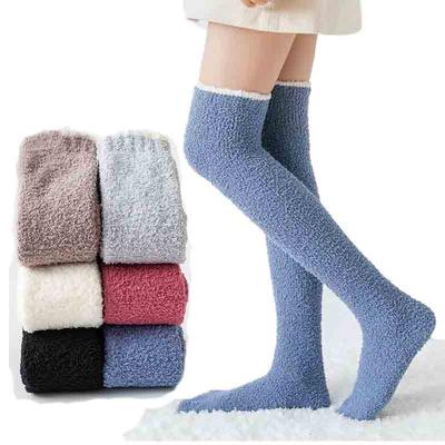 Zimowe ciepłe koralowe polarowe skarpetki za kolano dla kobiet pluszowe skarpetki do spania na podłodze długie skarpetki Jk Solid Soft Thigh High Fun Sock