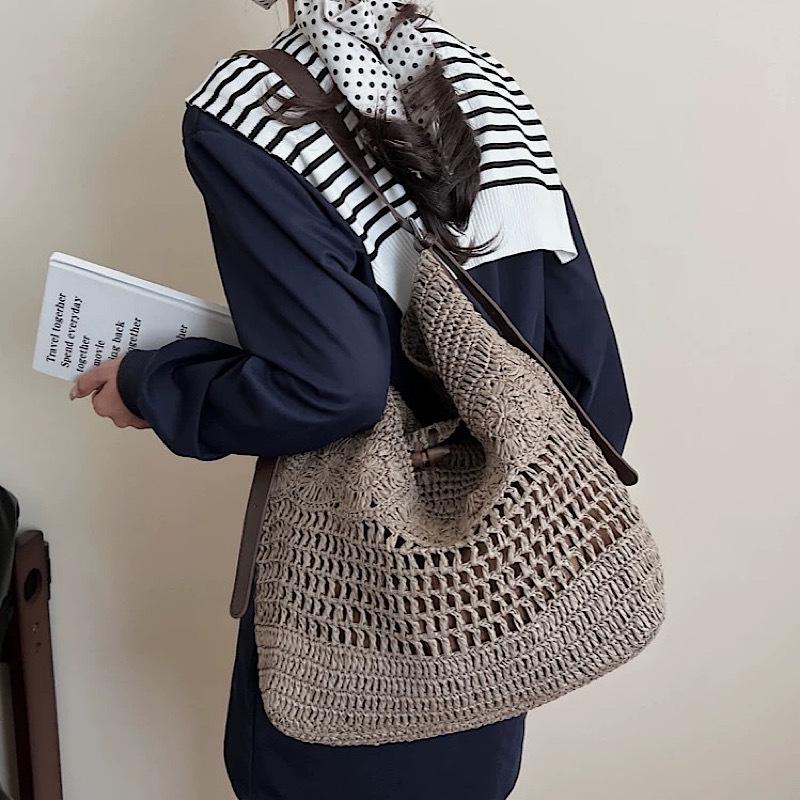 Luxury Straw Crochet Tote: Spacious, Versatile Crossbody for Vacation