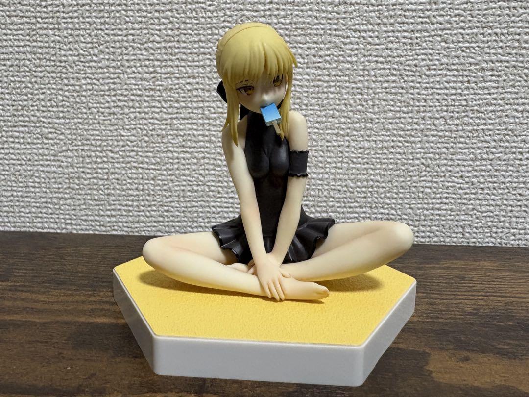 

[USED] WAVE BEACH QUEENS Fate Saber Alter Figure