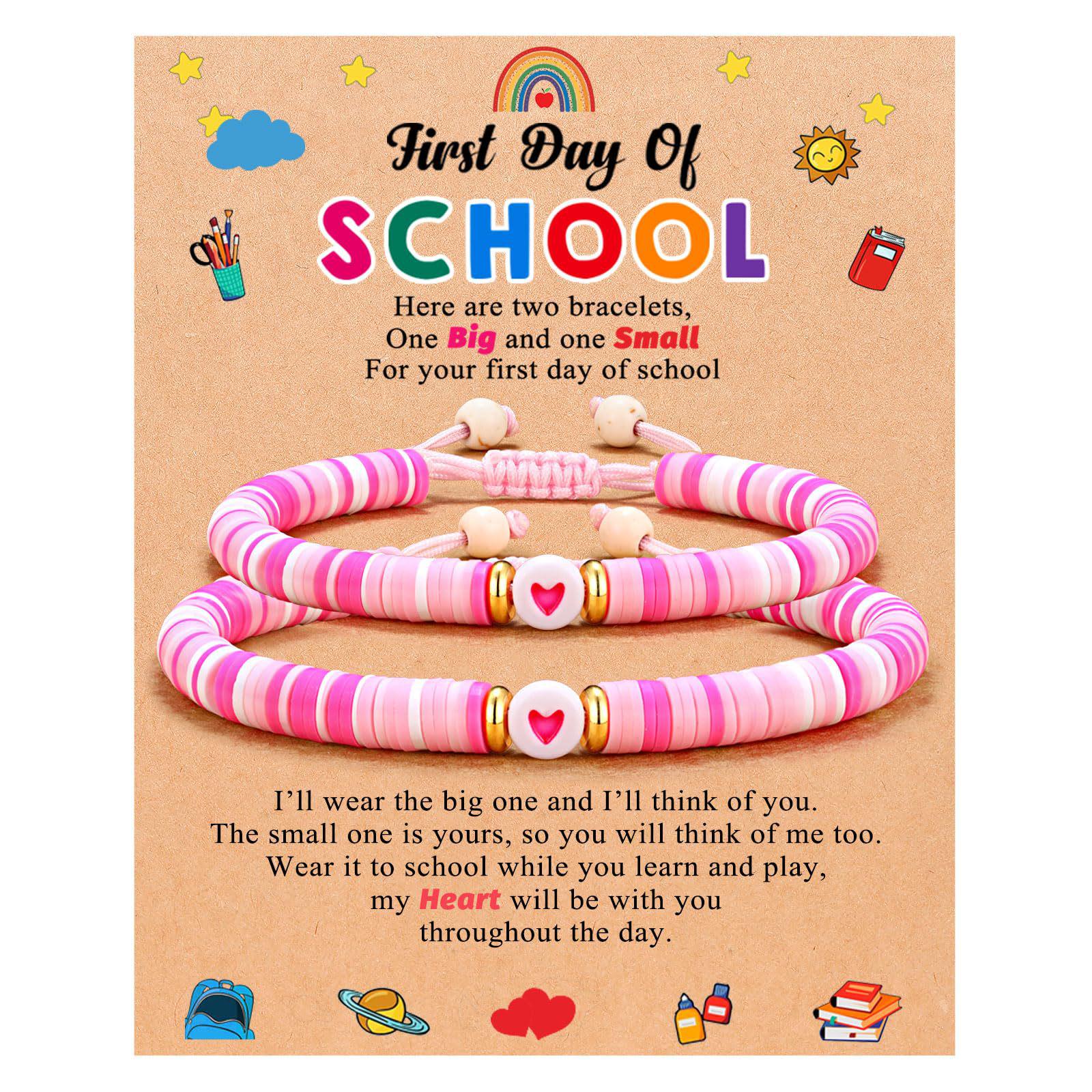 

Набор детских браслетов на первый день - Разноцветные сердечки из полимерной глины и плетеные бусины с буквами