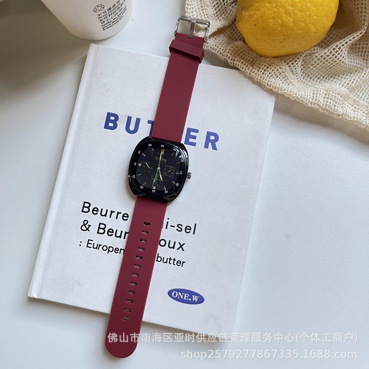 Casual Watch Male And Female Students Junior High School Students Simple Personality Couple Silicone Quartz Watch красный