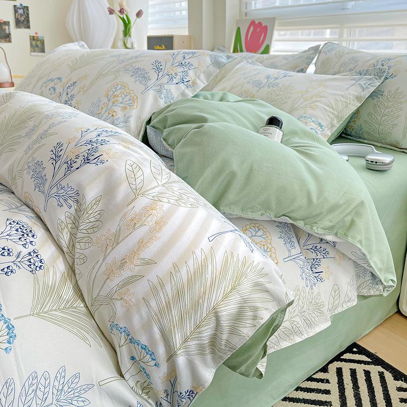 Fresh Literary Style Glutinous Cotton Bedding Set - Four-Piece Set for Dormitory or Home