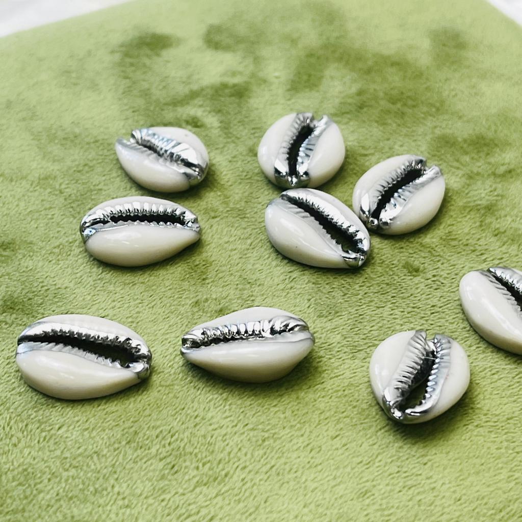 10Pcs, White Natural Shell Zinc Alloy Silvery Edge Pendant Charms for DIY Necklace Accessories, Creative Jewelry Making, Women Men Bulk Crafts Gifts