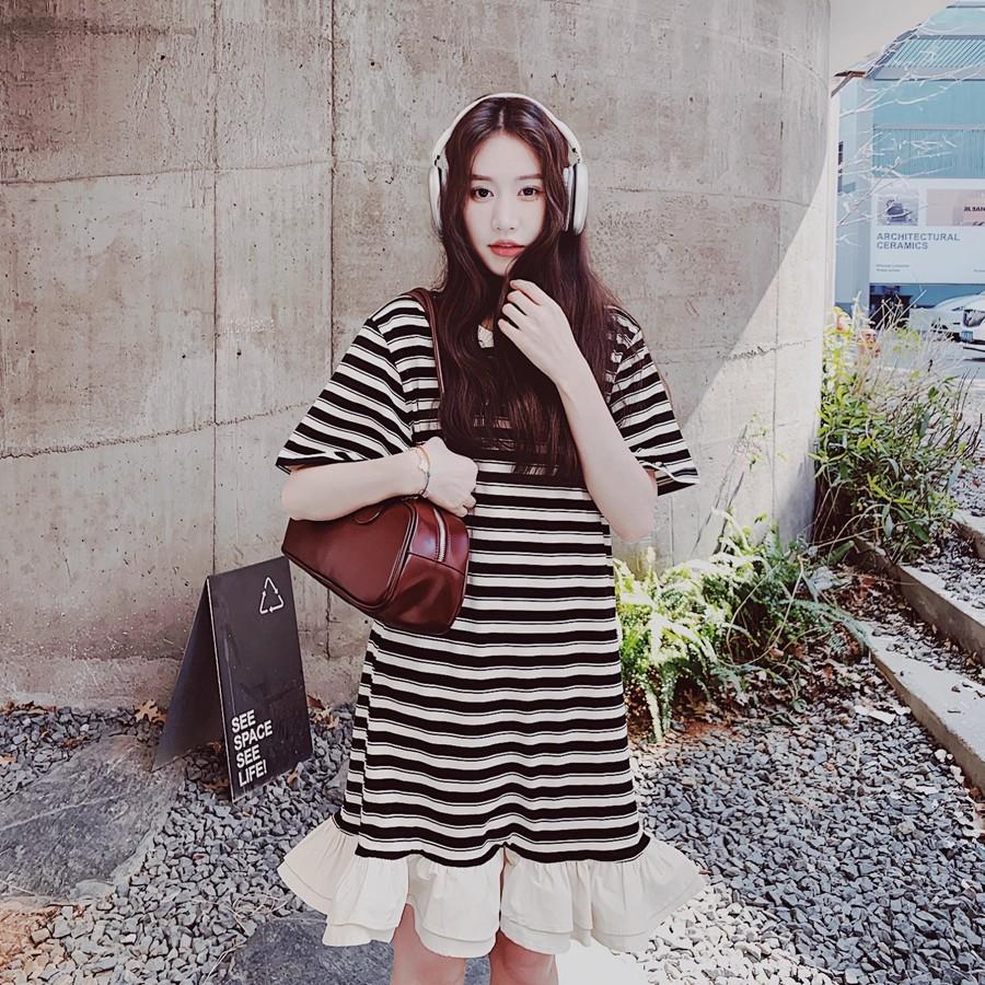 Striped Ruffle Edge Dress Women's Summer Super Fire Korean Age Reduction Super Good-looking Sweet Little T-shirt Skirt